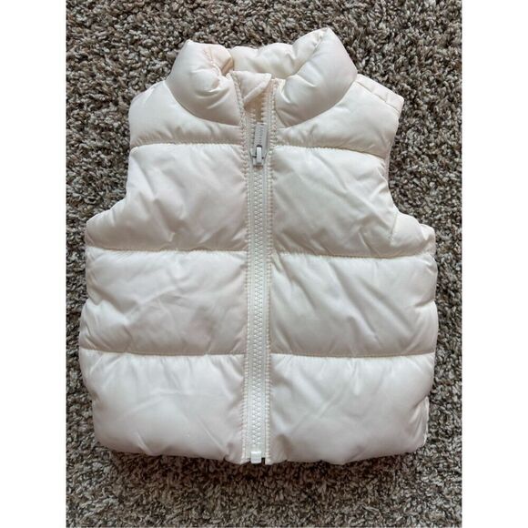 ❤️Old Navy Baby Puffer Vest NWOT - Picture 1 of 5